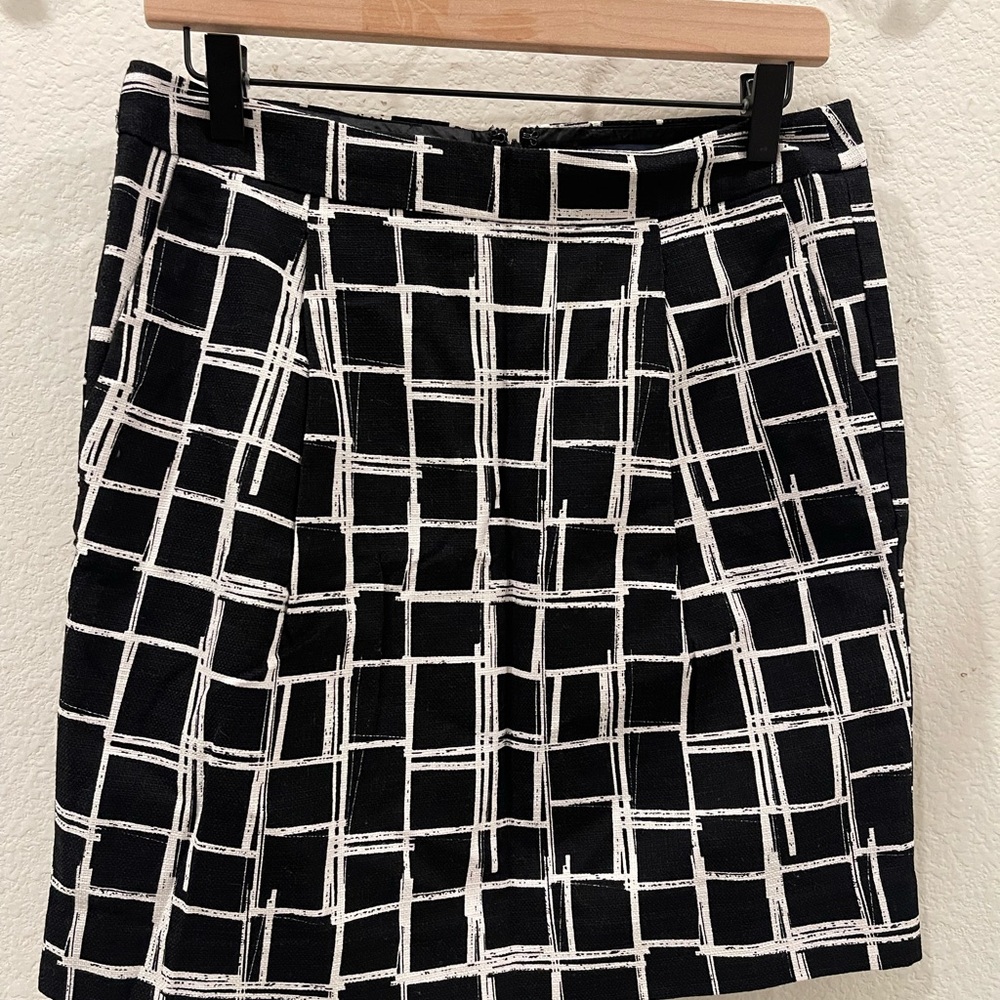 Gap A-Line Skirt Black and White Gingham Plaid Size 4 Back Zipper with pockets